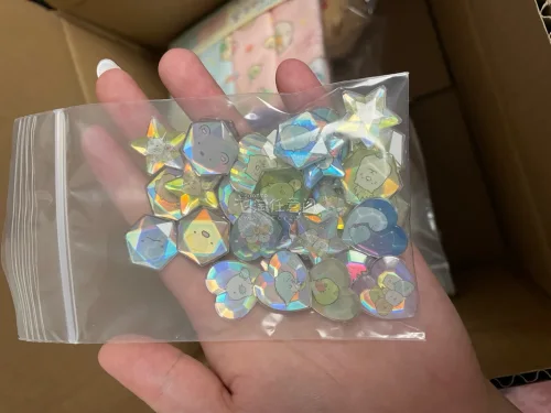 角落生物美品分享，很喜欢的一些小周边，包装完好杯子也没有破损，竹蜻蜓国际运费很划算，挖煤机还有积分抵扣极力推荐！！！