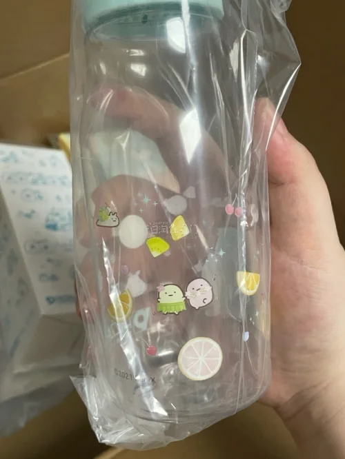角落生物美品分享，很喜欢的一些小周边，包装完好杯子也没有破损，竹蜻蜓国际运费很划算，挖煤机还有积分抵扣极力推荐！！！