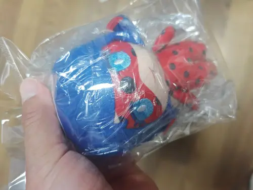 非常可爱的努努宝宝，收到货的那一刻，简直不要太幸福，爱了爱了，不过一直也会过来在买的，心情特别的好，努努做工也特别的有意思