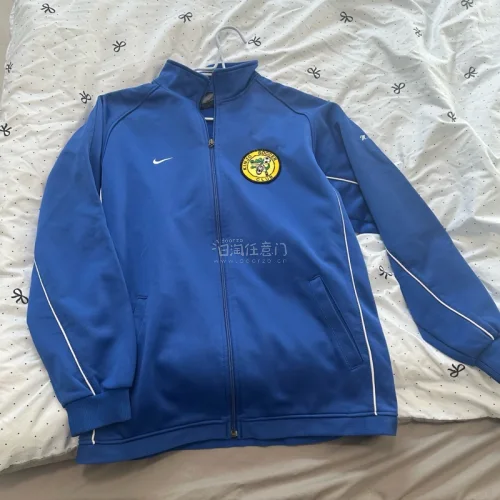 在雅虎日拍上捡漏了两件外套，Nike和Adidas外套状态都不错真的惊喜！版型合身面料舒服，实物和商品图没差别，挖煤姬海淘操作简单，打包严实，转运也顺畅，购物体验超棒~