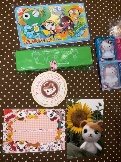 哈姆太郎，一部非常久远的动画片！但是真的很可爱，在挖煤姬淘了很多周边，都是比较古早的。看到这些萌物每天都很辛福！