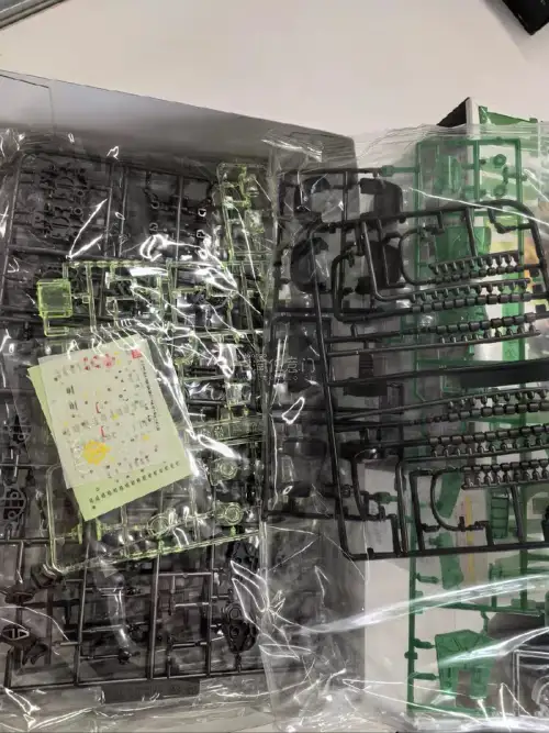 第二次使用挖煤姬，心心念念的expo限定绿色扎古终于到货了，物流依旧很迅速，整体3周时间就到手，胶佬福音，捡漏首选。