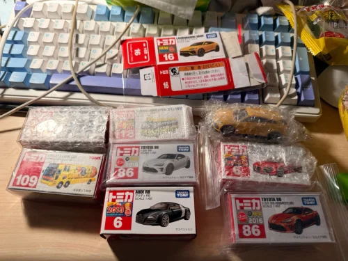代购靠谱，多美卡挖煤品相完好，漆面无划痕。包装防护到位，运输没有压盒。模型细节精致，可动结构顺畅，收藏很满意，下次继续回购。
