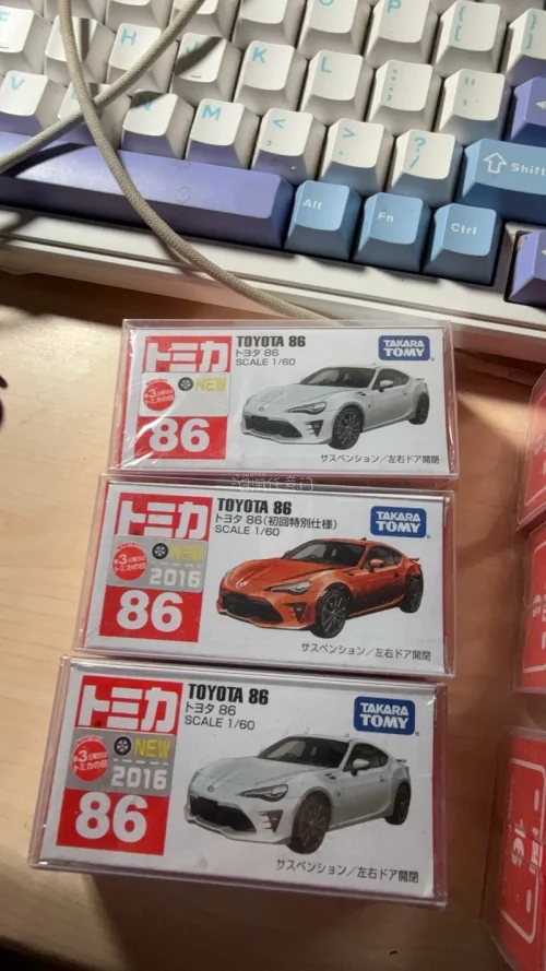 代购靠谱，多美卡挖煤品相完好，漆面无划痕。包装防护到位，运输没有压盒。模型细节精致，可动结构顺畅，收藏很满意，下次继续回购。