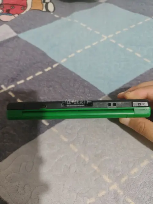 这次买的是nds，游戏掌机。收到货感觉包装很扎实，选了内部基础加固，里面填充了很多泡沫。机子收到无磕碰，功能正常用存的积分抵扣了很多邮费，感觉总体很划算。期待下次的愉快购物体验