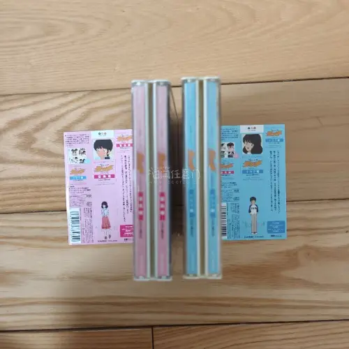 这次我入手的是《棒球英豪 Touch》主题曲套装 8CDset，还有坂本龙一《战场上的快乐圣诞》（Merry Christmas Mr. Lawrence）电影原声首版磁带。
这两张藏品都非常珍贵，把磁带放进卡座，声音
缓缓流淌出来。
这次走的是航空线路，合单审核都...