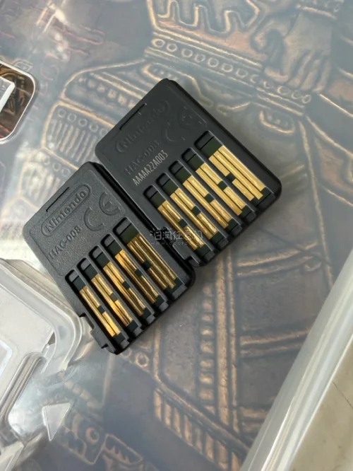 海淘Switch卡带分享，这是大名鼎鼎的塞尔达创说旷野之息，经过挖煤姬的竹蜻蜓物流快速到达国内，性价比超高。喜欢玩游戏的福音。