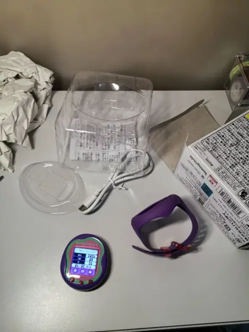 第一次用挖煤姬海淘，买了一个喜欢的拓麻歌子uni，没想到这么方便。
成色好，划痕很少，屏幕正常，价格也比国内买的便宜很多。购买操作简单一下就会了，现在物流什么的也方便，很推荐捏。
到货就立马迫不及待拆开看了，包装也很好，东西和原盒都完好无损。