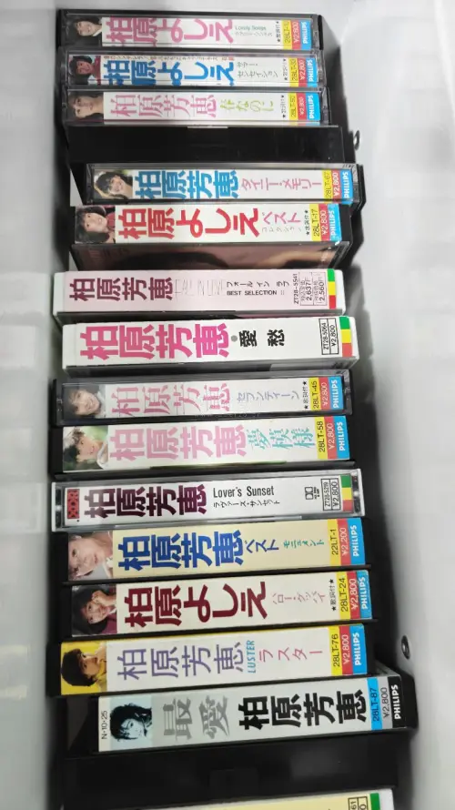 在任意门代购了一箱子唱片，有磁带也有黑胶，打包专业，没有破损，日本卖家保存的也很好，磁带试听没有问题，效果不输CD，黑胶的品相普遍也很好，晒一下美图大家欣赏下