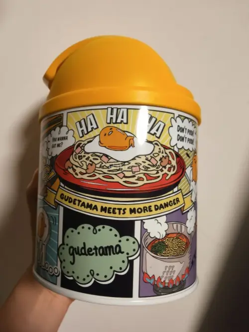 每月好几箱的周边到啦，买到想要的盲盒，喜欢的玩偶，也有一些实用性up的周边，每样都安全到家，物流箱子结实，期待下一个包裹