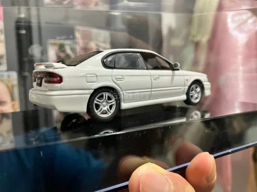 AUTOart SUBARU LEGACY B4 斯巴鲁(挪把佬)
力狮B4中比例车形小见有的，能收到真的很好成色非常好?。走的空运超快打包又好?