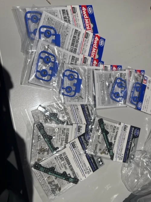 今日又收到好多东西！真的是太喜欢啦！田宫迷你四驱车配件还是在这买划算啊！真的比国内的性价比高太多啦，现在每天没事就翻看好几遍，就怕错过了！