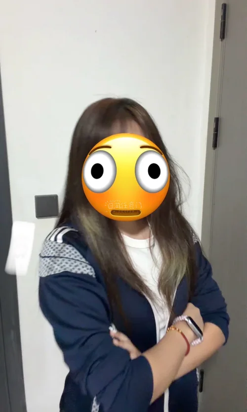 这次在挖煤姬淘的日系衣服安全下车！自带翻译，煤炉找款很方便，入库实拍能看清衣服成色、污渍瑕疵，中古买衣很安心。免费仓储可以多件合单寄出，省下不少国际运费。打包会简单整理衣物，没有过度挤压，收到褶皱不多，实物成色和卖家描述出入很小，物流轨迹更新及时，海淘衣服体验很不错...