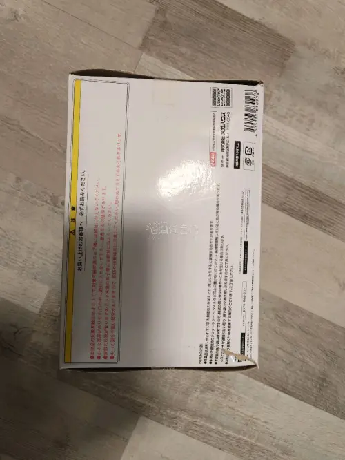 安全下车！对着网上的开箱帖数了一遍，包装袋数量完全对得上，没有缺件坏件。8号机的粉色分色做得很正，关节松紧度也合适，DA系列小比例做工真的靠谱。