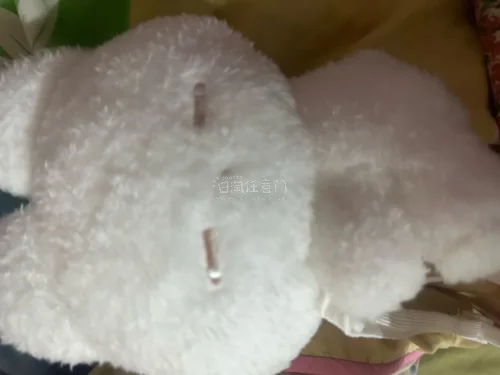 如果你也喜欢美乐蒂的话，推荐使用挖煤姬噢！我这次在挖煤姬买了美乐蒂的一个包包，挖煤姬上美乐蒂的好价很多～收到箱子包装很好，物流也很快速，价格也有优惠，总的来说体验感不错