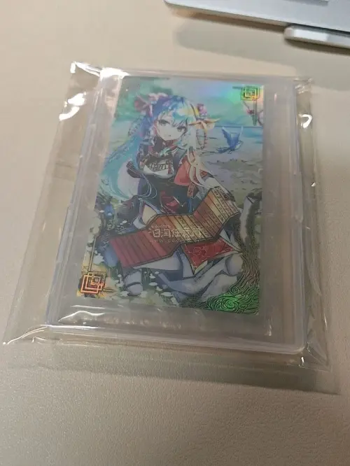 终于买到的几张稀有绊卡，ems新规则去掉原箱之后还能保留信封，很好玩。卡片状态很好，任意买填写外部链接的代购也安全到达了。