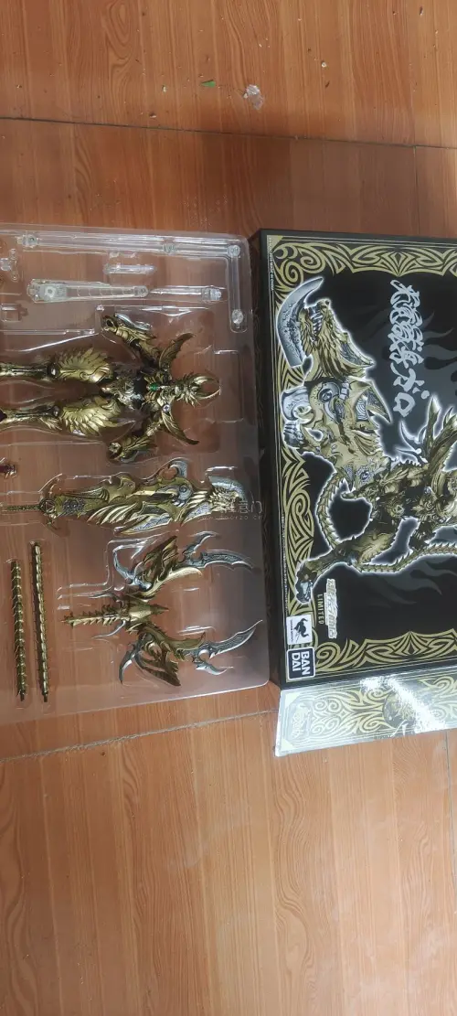 牙狼魔戒可动的光觉兽身，非常帅打包也没有问题，无损到手性价比超高，快递很快，看到箱子压扁以为要盒损，里面打包非常厚一点都没损伤到