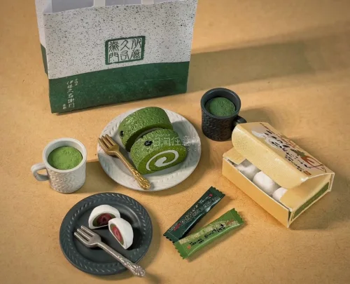 最近切煤了几盒rement宇治抹茶，属于是好价入的，很值呀毕竟已经是绝版了。
收到实物很惊艳，分件很细，配色也很上镜，抹茶控推荐入。
最后教大家怎么淘到喜欢的rement！搜的时候直接输日文リーメント，能刷到不少好东西。平时多翻翻个人卖家，偶尔能捡漏。挖煤姬入库打包...