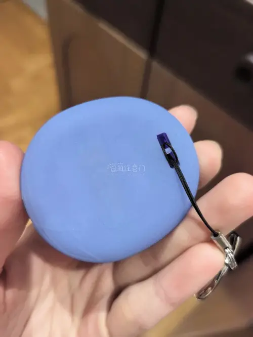 东西收到了，很香，是个妹妹吧字很漂亮很细心，谢谢你出物。物流也很快，写字卡上面交代了很多事情，这么久以来第一次收到感觉很细心