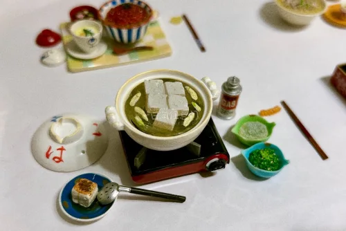 这套rement和食日和品相太棒啦！每一款都完整干净，配件齐全，做工精致，食物细节超逼真。卖家打包仔细，沟通顺畅，发货也快，非常满意，强烈推荐✨