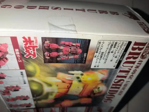 这次在任意门代购买的是万代的眼镜厂玩具，老玩具麻雀虽小五脏俱全，给的配件非常丰富，任意门打包也很好到货没有损坏
