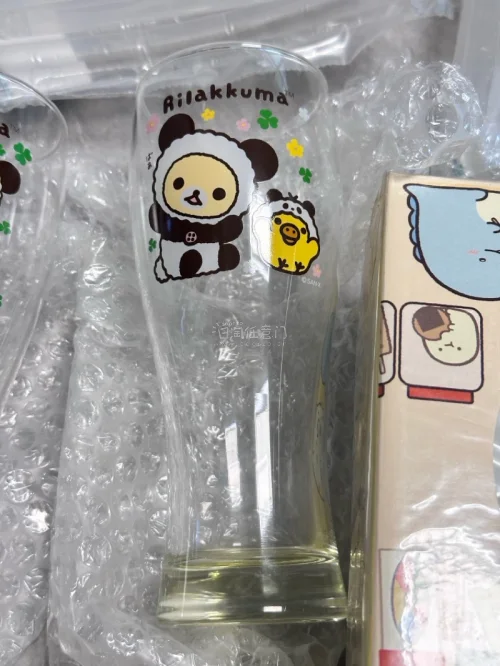 感谢挖煤姬让我淘到怎么可爱的餐具，里面角落生物的碟子和轻松熊的杯子我都非常喜欢 也都安全到家了，打包的严严实实的