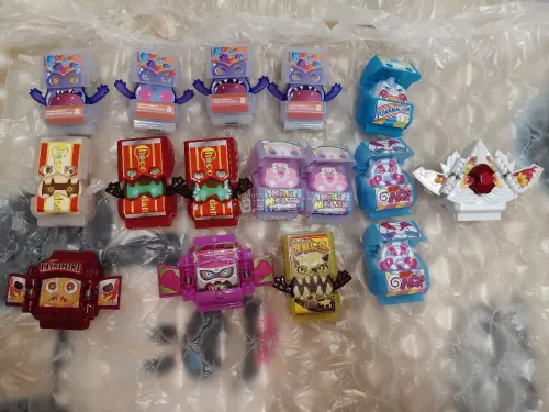 切到了阳炎，遇到真的很难拒绝哎，甜点系列的嗲比也是震撼美味之，收藏的饱藏遇到了降价，然后就切了，终于也是吃到了好价的蛋糕王，好幸福呀！！挖煤姬我们喜欢你????