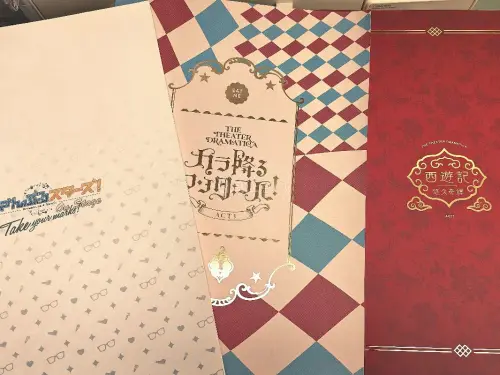 这一单运了很多书！走的海运，仓库打包特别细心，硬纸板加气泡膜层层防护，生写、画册和场刊全部完好，没有翘角或者压痕。入库和合单都很顺利，物流信息更新也快，这次淘谷体验很棒，推荐！