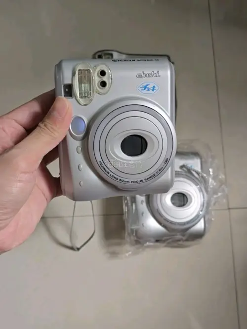 10月运回来两台富士mini50和一台mini10
邮寄选的是日本邮政Air Packet
从选择邮寄方式到发货用了6天
从发货到收到用了11天左右
我选择了拆箱后合箱
为了重量小一点，节约邮费
我还选择了基础内部加固服务
三台相机的打包都很稳妥
没有出现运输瑕
拆...