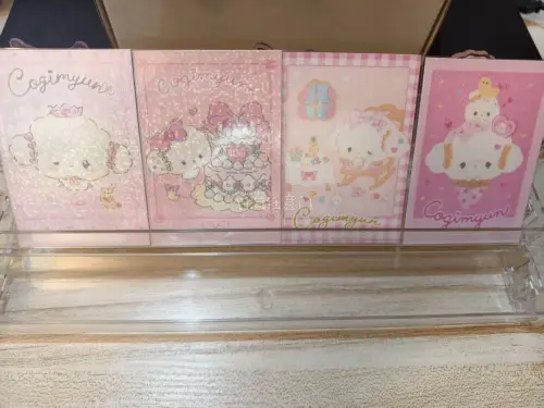 和谐乐园特典卡，布丁冬日卡。小麦云特典卡都非常好看，没有任何瑕疵。保存得很好，运输过程没出现什么问题。