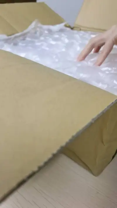 现在挖煤姬基本都是24小时全天候自动切物，太方便啦，速度杠杠的。打包一如既往的好，塞满了泡泡纸很严实。刚好碰上了挖煤姬的活动期，免合单费，而且合单速度一点也不慢，跟以往差不多，比心? 