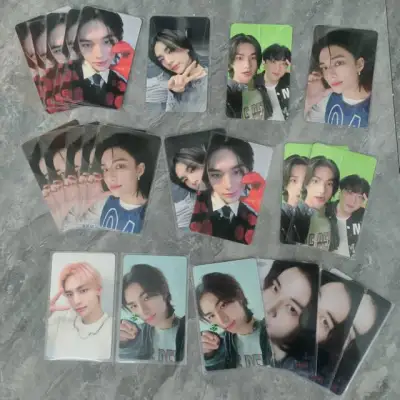 这次买了黄铉辰新日专场限卡以及专辑卡，包装完好，卡面美丽，总体都很满意。之后还会购买更多小卡，感谢今年能和挖煤姬相遇?