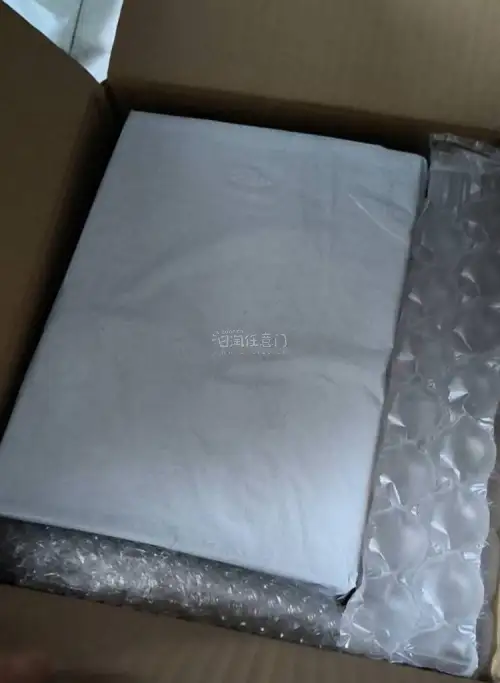 正如标题，本来第一次切煤还是很忐忑的，看了好多分享贴做足了功课才正式下单，但是因为没有处理经验所以一直战战兢兢的。。不过好在总体还算顺利。
很遗憾的是没有赶上好时候，竹蜻蜓不可以运输接近未使用的货品了，所以最终选择了ems发货。属实有点大出血，毕竟鞋子重量在那里运费...